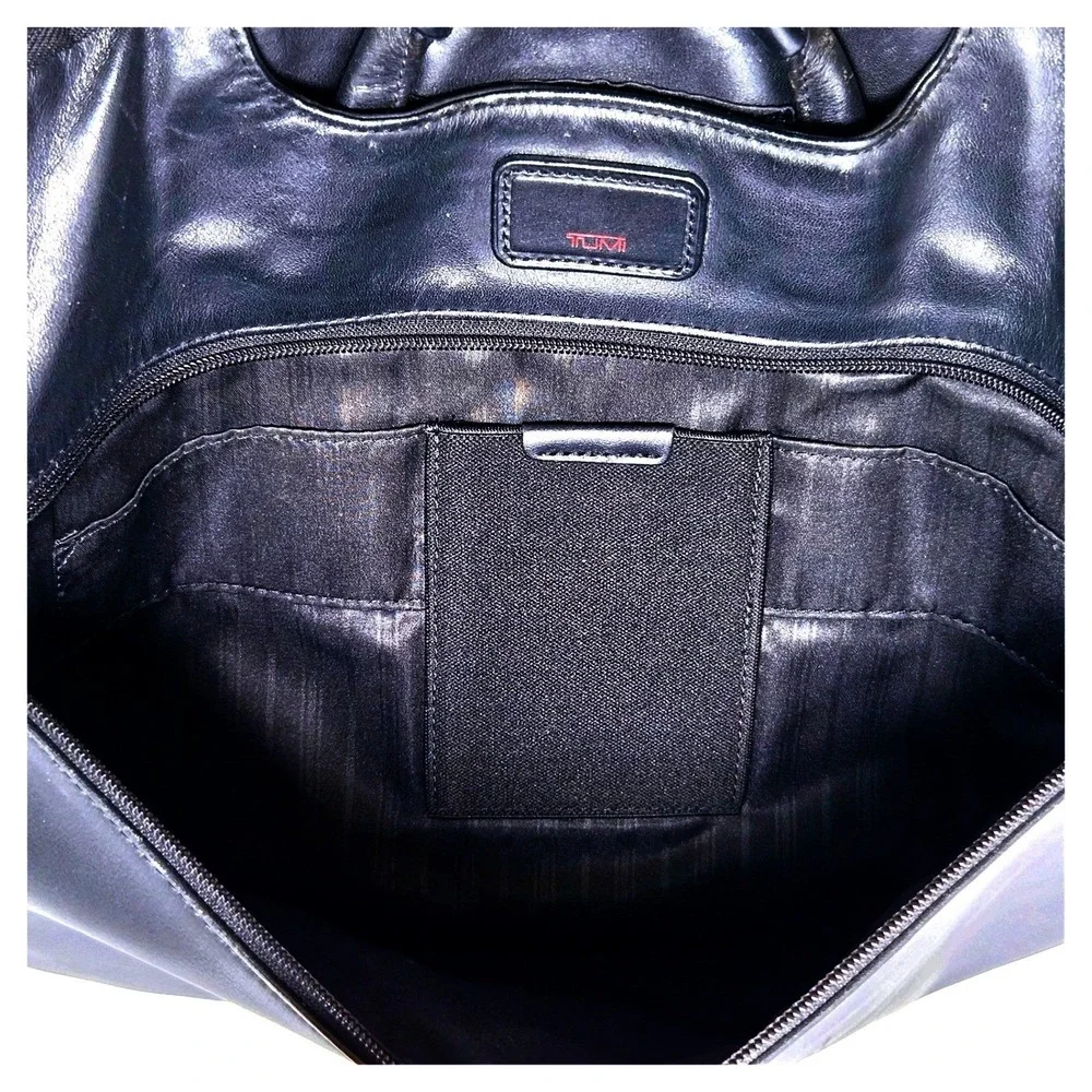 Tumi professional black